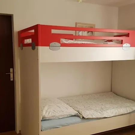 Kellergeschoss Moto Gp Wochenende Lägenhet *