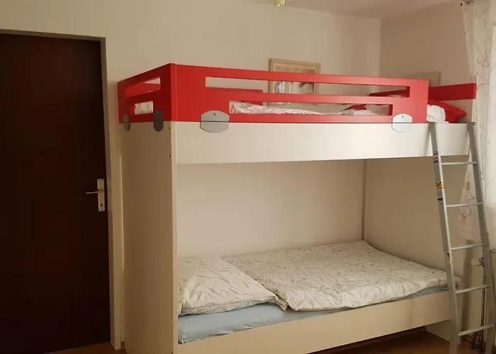 Kellergeschoss Moto Gp Wochenende Lägenhet *